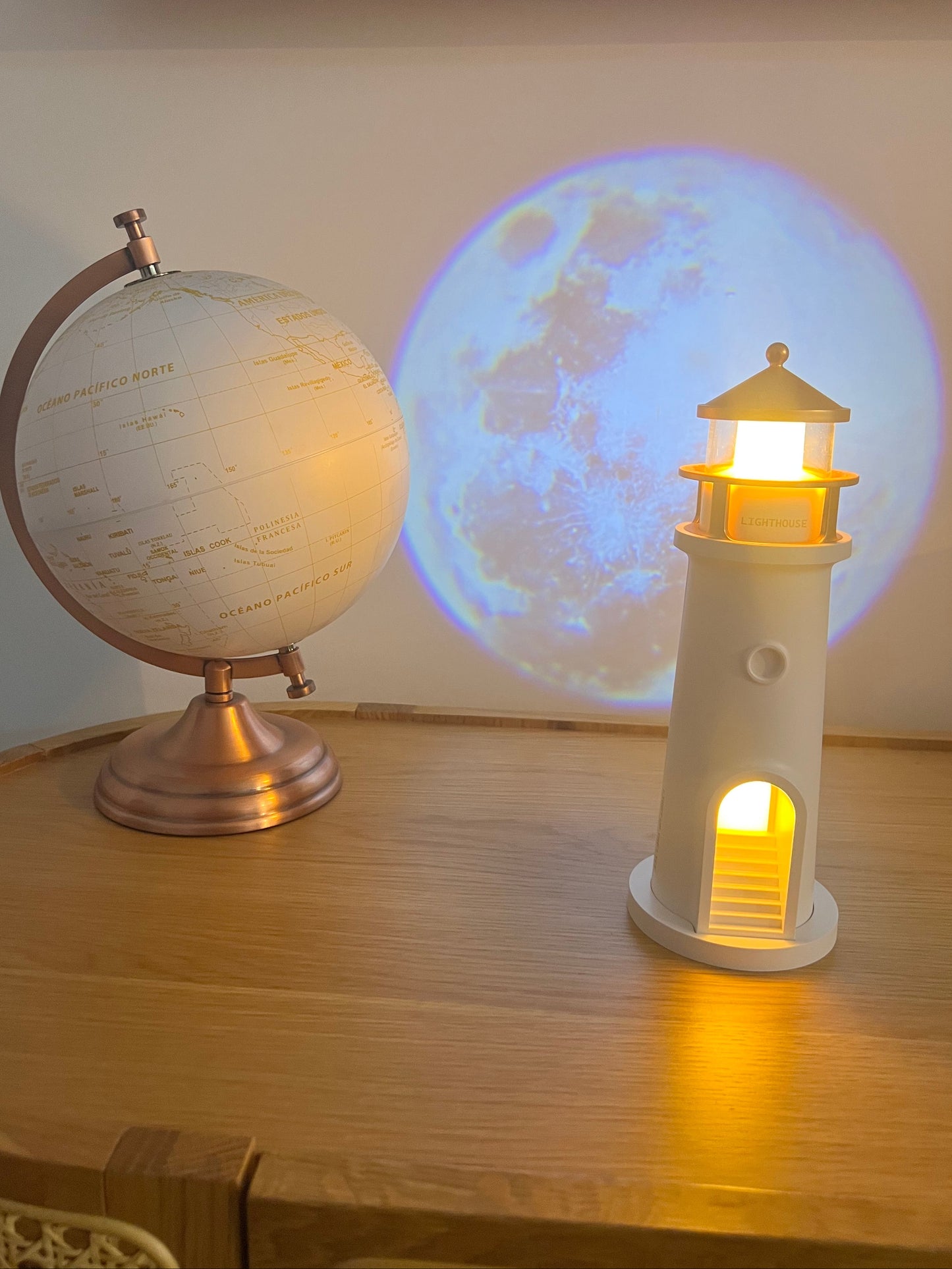 ✨ Proyector de luna + luz ambiental + altavoz Bluetooth